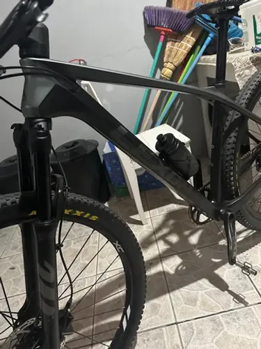 Suspensão manitou machete comp