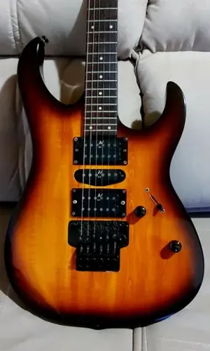Guitarra Washburn WG580 de 1997 toda original! Raridade! Sem trocas!!
