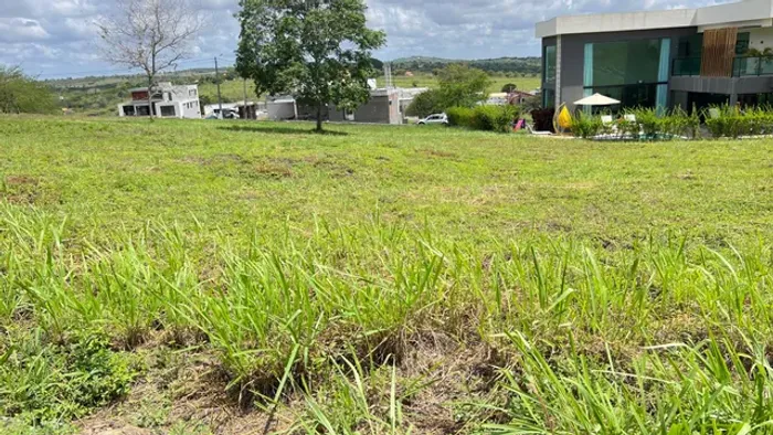 Lote em condomínio de luxo
