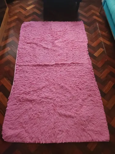 Tapete rosa felpudo 2m X 1.10m