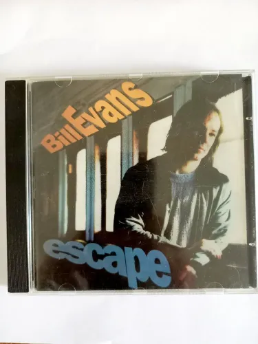 CD Bill Evans - Escape