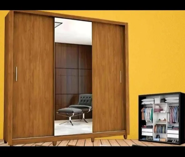 Guarda-Roupa Moderno com Espelho e Design Elegante