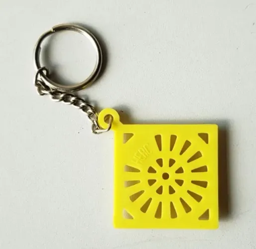 Colecionável - Chaveiro Antigo - Miniatura Tampa de Ralo (Marca Herc) - Anos 80