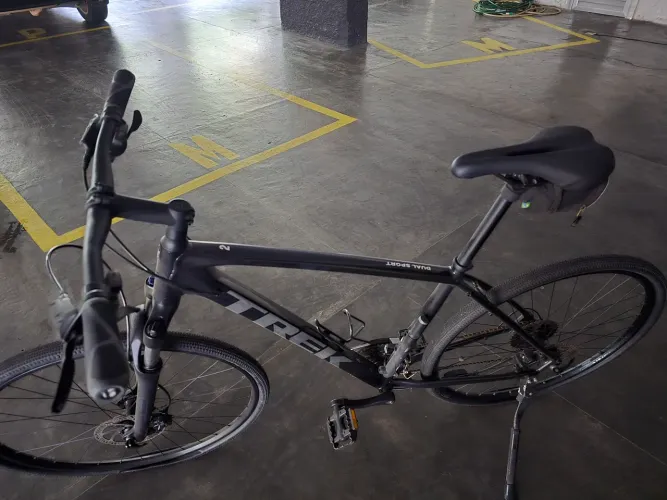 Bicicleta Trek Dual Sport 2 - Perfeita para Aventura!