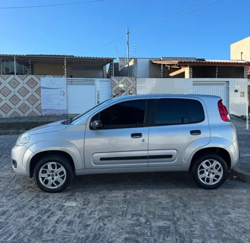Fiat Uno Vivace 1.0 EVO Fire Flex 8V 3P 2013