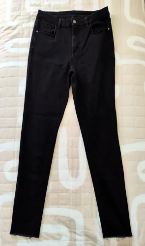 Calça preta skinny Shein