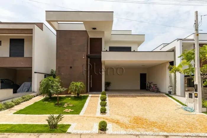 Casa á venda com 3 quartos no Swiss Park, Campinas