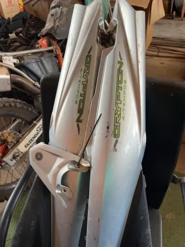 Carenagem Yamaha crípton 115