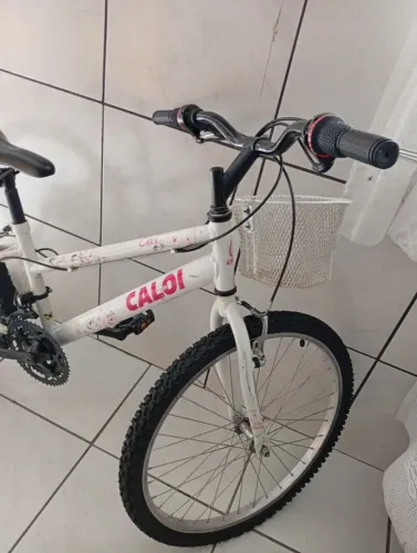 Vendo bicicleta Caloi aro 24 feminina 