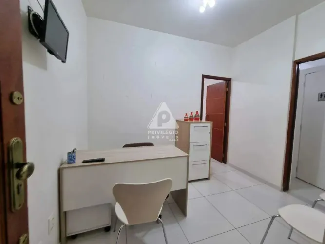 Sala Comercial Mobiliada no Centro do Rio de Janeiro
