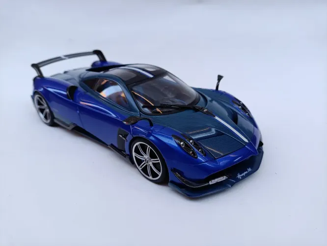 Miniatura Pagani Huayra BC 1:18 - Autoart