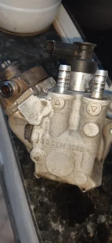 Bomba de alta amarok
