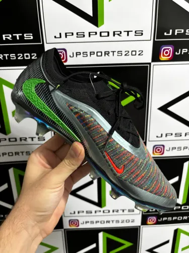 Chuteira Nike Phantom tamanho 41