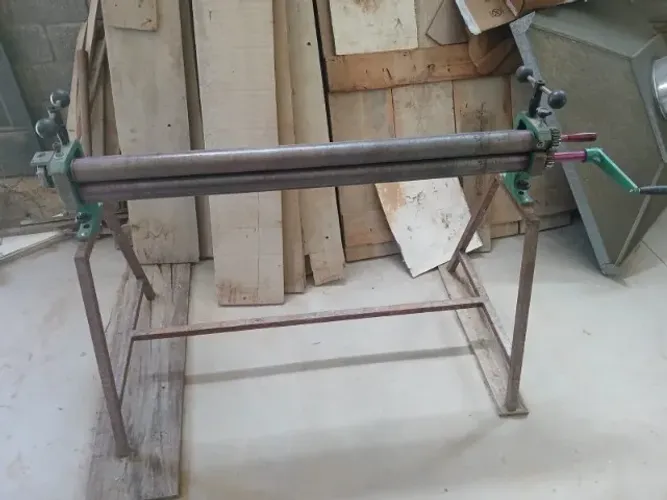 Calandra para chapa manual de 1,25mts Seminova 