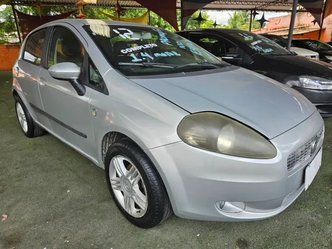 Fiat Punto Attractive 1.4 Fire Flex 8V 5P 2012