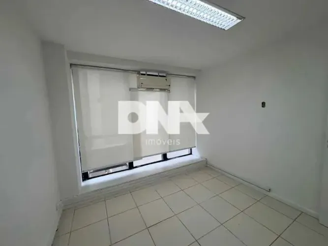 Sala : / Comercial / Botafogo