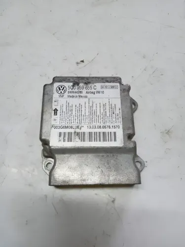 Modulo De Volkwagen Jetta 5c0959655c (Usado)