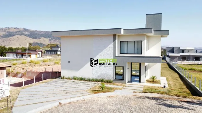 Casa com 3 dormitórios à venda, 200 m² por R$ 1.650.000,00 - Vale dos Lagos - Joanópolis/S