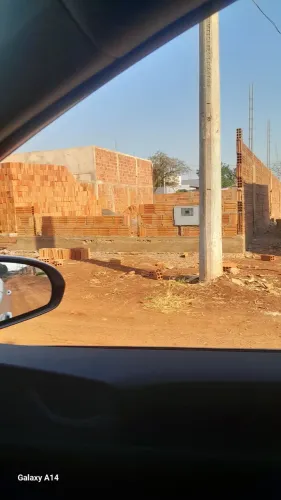 Preciso de servente e pedreiro