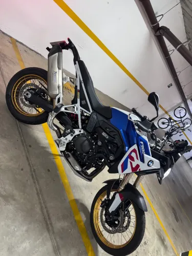 BMW f900 gs trophy pro 