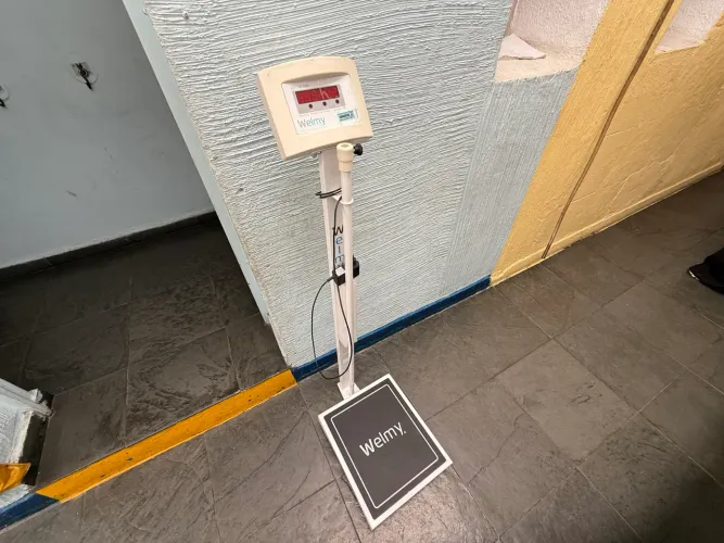 Balança Digital Welmy W200 até 200kg com Régua 2m