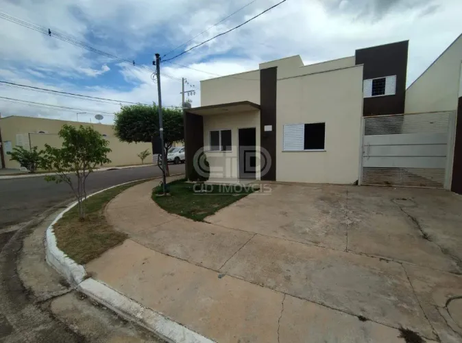Casa Sobrado à Venda 3 Quartos sendo uma Suíte Pascoal Ramos