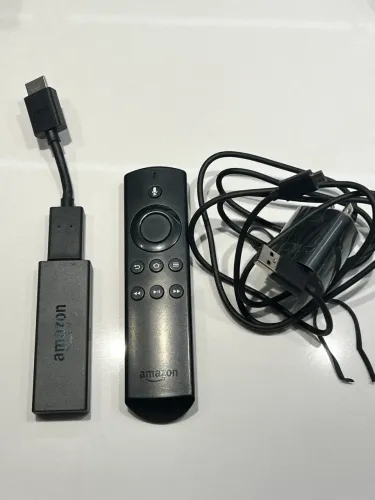Amazon Fire TV Stick ? transforme qualquer TV em Smart!