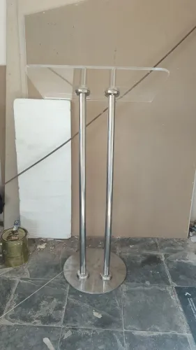 Púlpito de Acrílico e Aço Inox