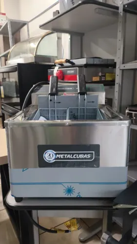 Fritadeira Industrial Metalcubas nova temos todos modelos e valores 