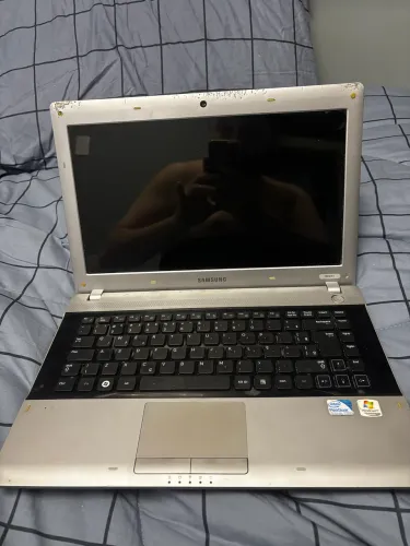 Notebook Samsung RV411