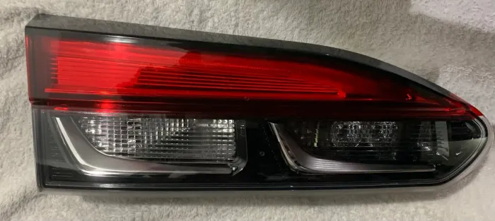 Lanterna Traseira Corolla Cross 2025 esquerdo motorista 