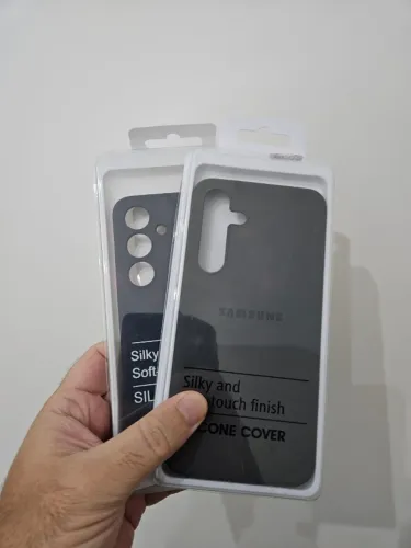Capa Silicone S24 Plus
