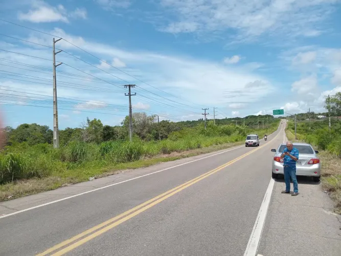Vendo ou alugo terreno com  8 hectares em Cascavel-Ce