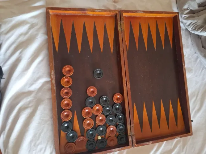 Tabuleiro de gamão 