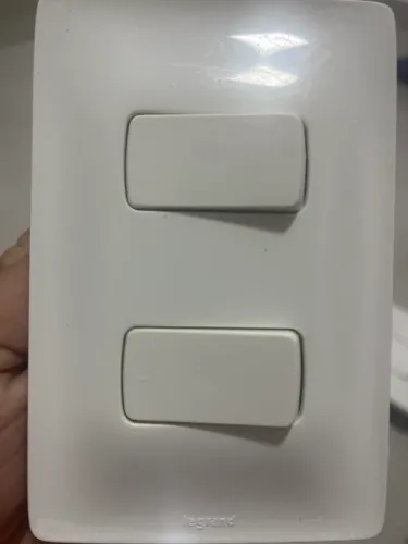 Interruptor de 2 seções LEGRAN PIAL