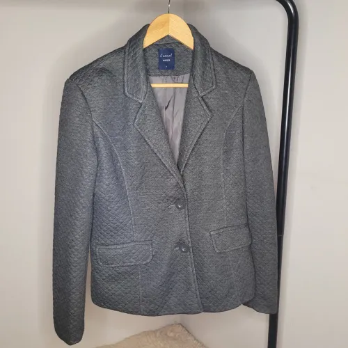 Casaco matelassê feminino forrado - tamanho G - Cinza