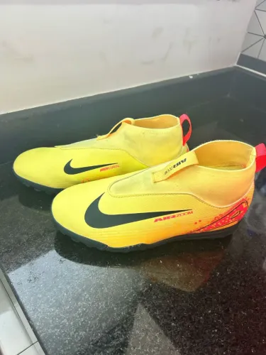 Chuteira Nike Mercurial Superfly 10Academy TF - Amarelo
