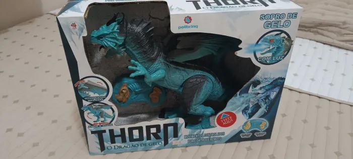 Dragão de Gelo Thorn - Brinquedo Eletrônico com Luzes e Movimentos