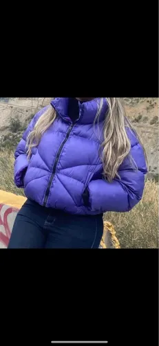 Casaco de frio. Estilo puffer 