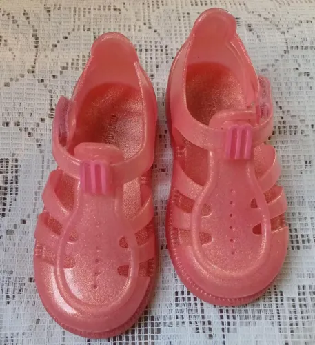 Melissa (usada/conservada) $50<br>Tamanho: 22<br>Velcro em ótimo estado