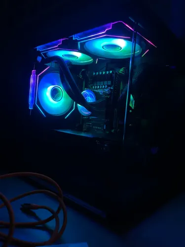 Pc xeon ótimo para trabalha,estudar e jogar!!!