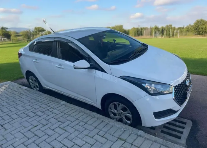 Hyundai HB20S C.style/c.plus1.6 Flex 16V Aut. 4P 2019