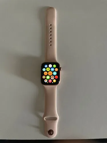 Apple Watch Series 4 44mm Rosé - Bateria 99% (Excelente Estado)