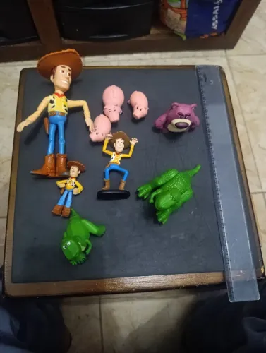 Toy story 9 personagens 