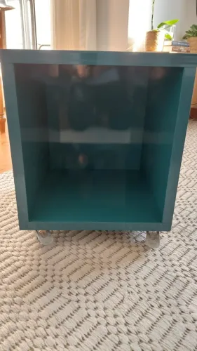 Mesa de apoio/multiuso com rodinhas