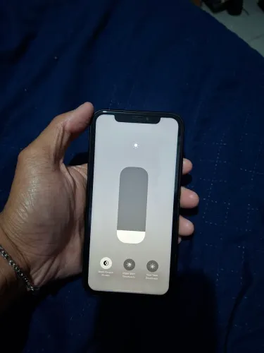 IPHONE XR 64GB (BATERIA 78%)