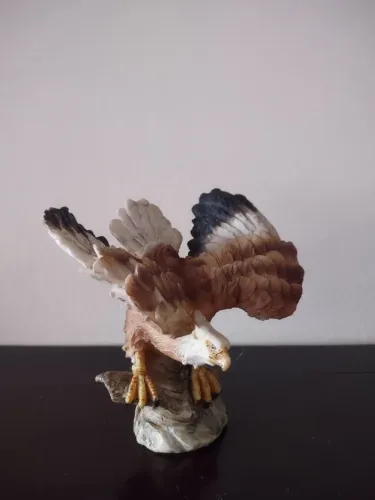 Estatueta águia mística