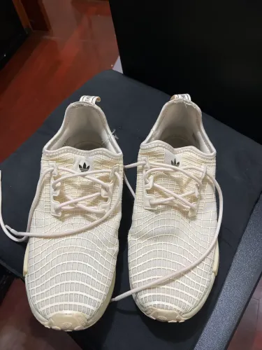 Tênis NMD Adidas - Bege (Tam 40)