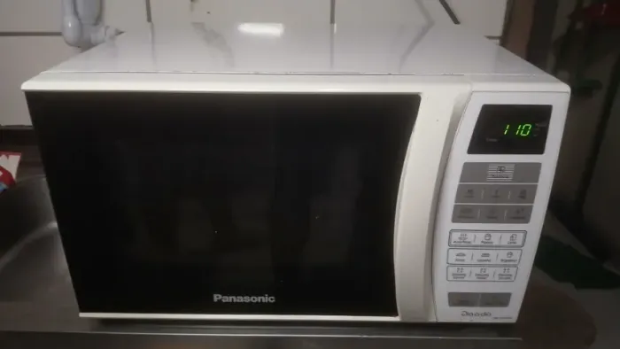 Micro-ondas Panasonic 21l