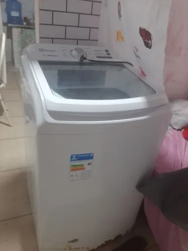 Vende se maquina de lavar e centrífuga eletrolux toda perfeira